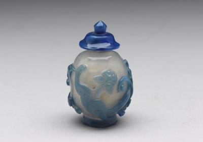 图片[2]-Blue-on-white glass overlay snuff bottle with a coiling “chi”-dragon design, 18th-19th century, Qing dynasty-China Archive